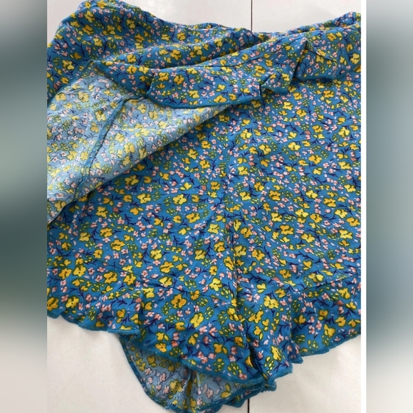 BNWT Patrons of Peace • Mixed blue floral skort • Sz M - Picture 4 of 6